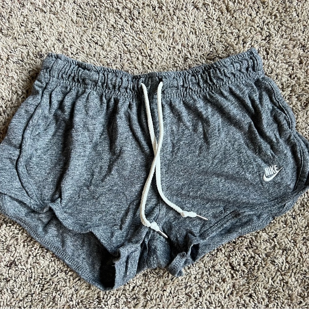 Nike Athletic Leisure Shorts Womens Small Gray